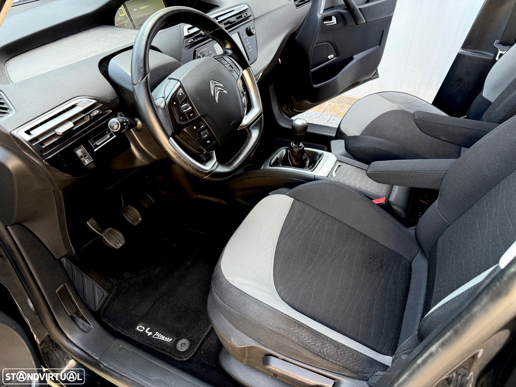 Citroën C4 Grand Picasso e-HDi 115 Intensive - 36