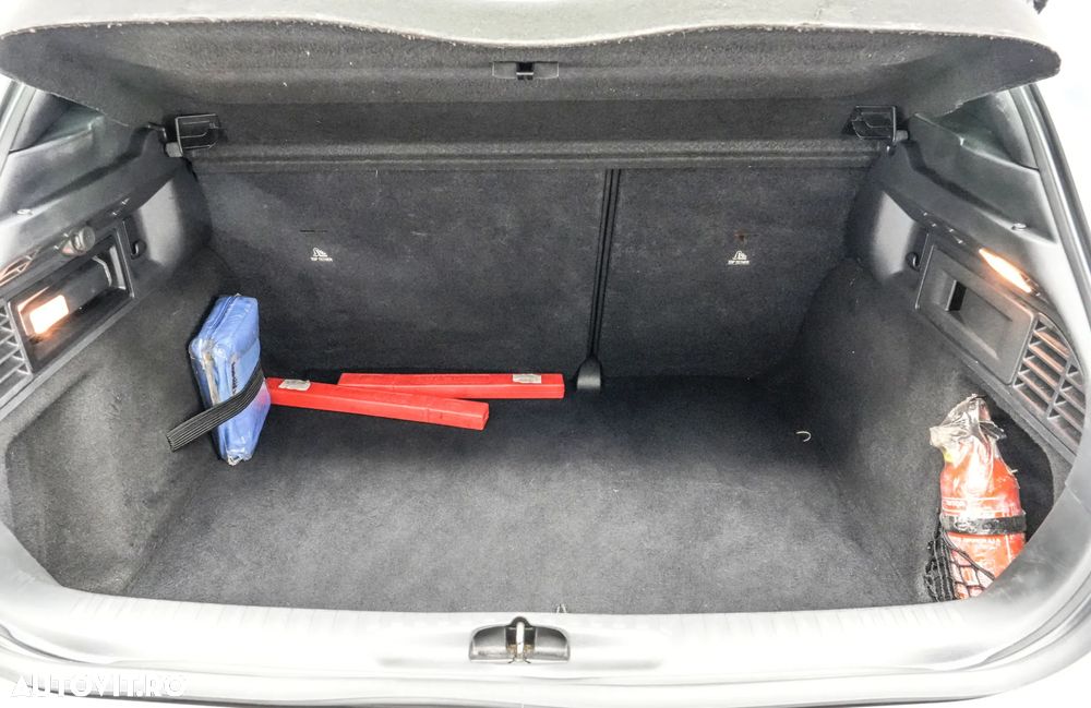 Citroën DS4 1.6 e-HDI Airdream BVM6 So Chic - 20