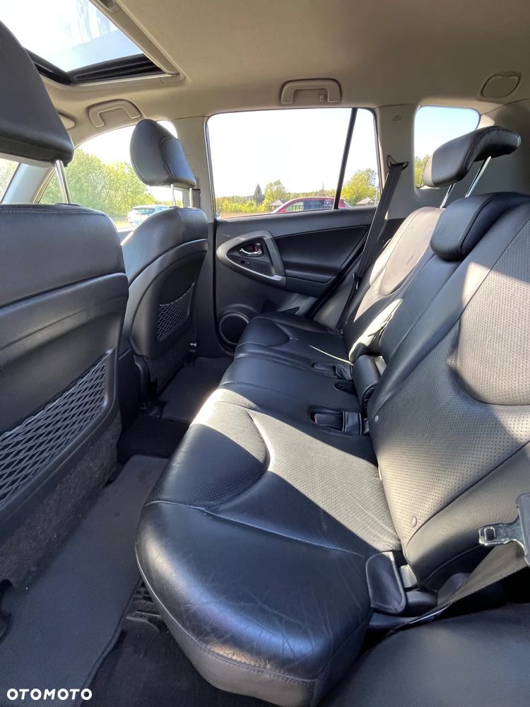 Toyota RAV4 2.2 D-CAT 4x4 Executive - 4