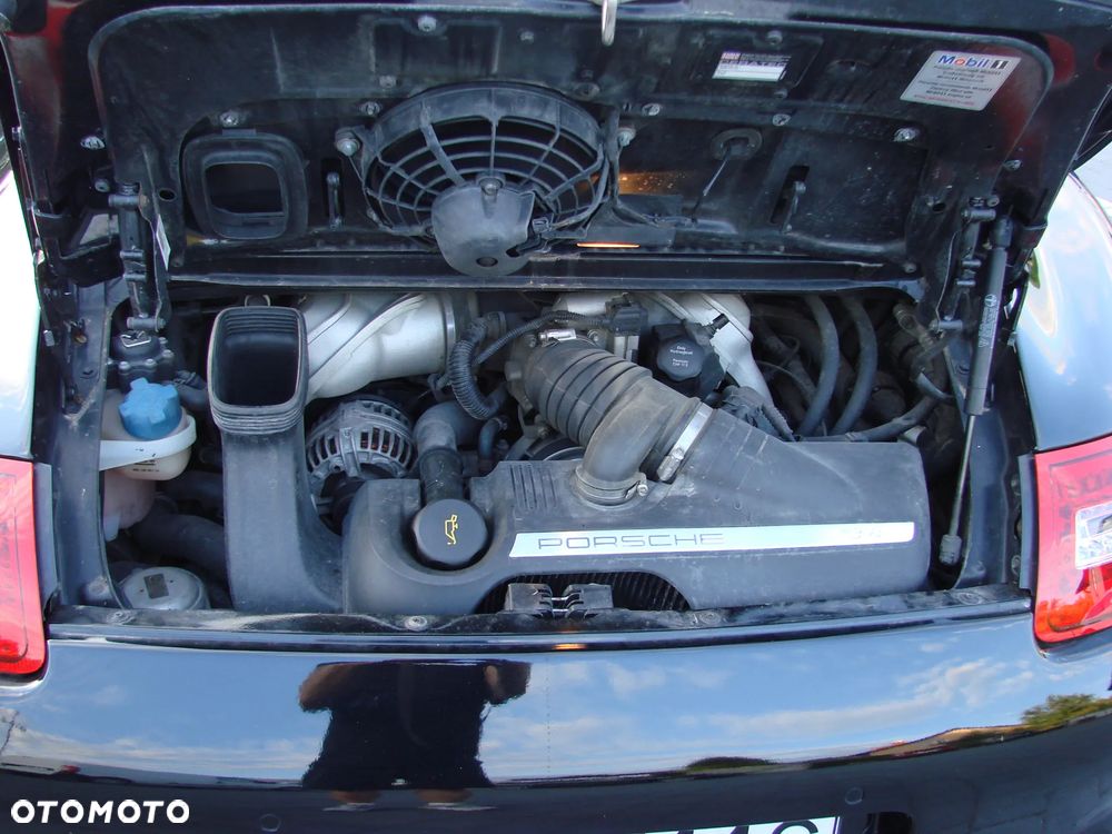Porsche 911 Carrera 4 S - 23