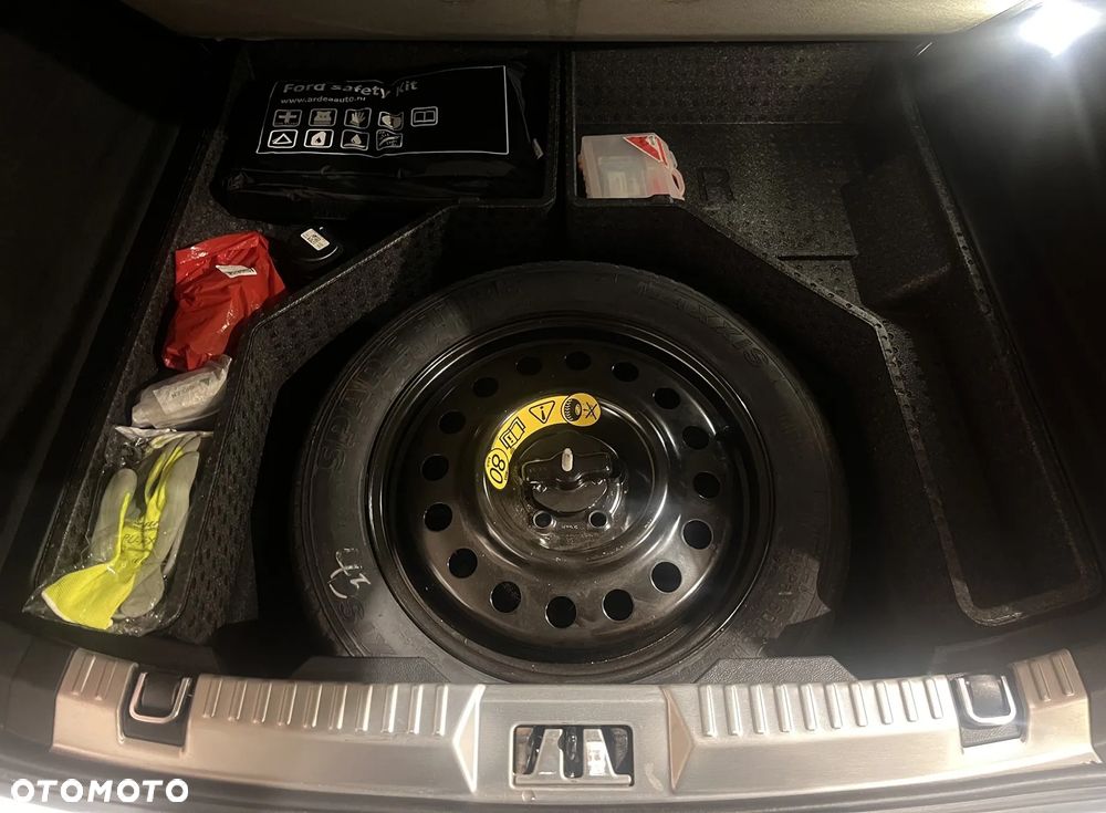 Ford Edge 2.0 TDCi Bi-Turbo 4x4 Vignale - 36