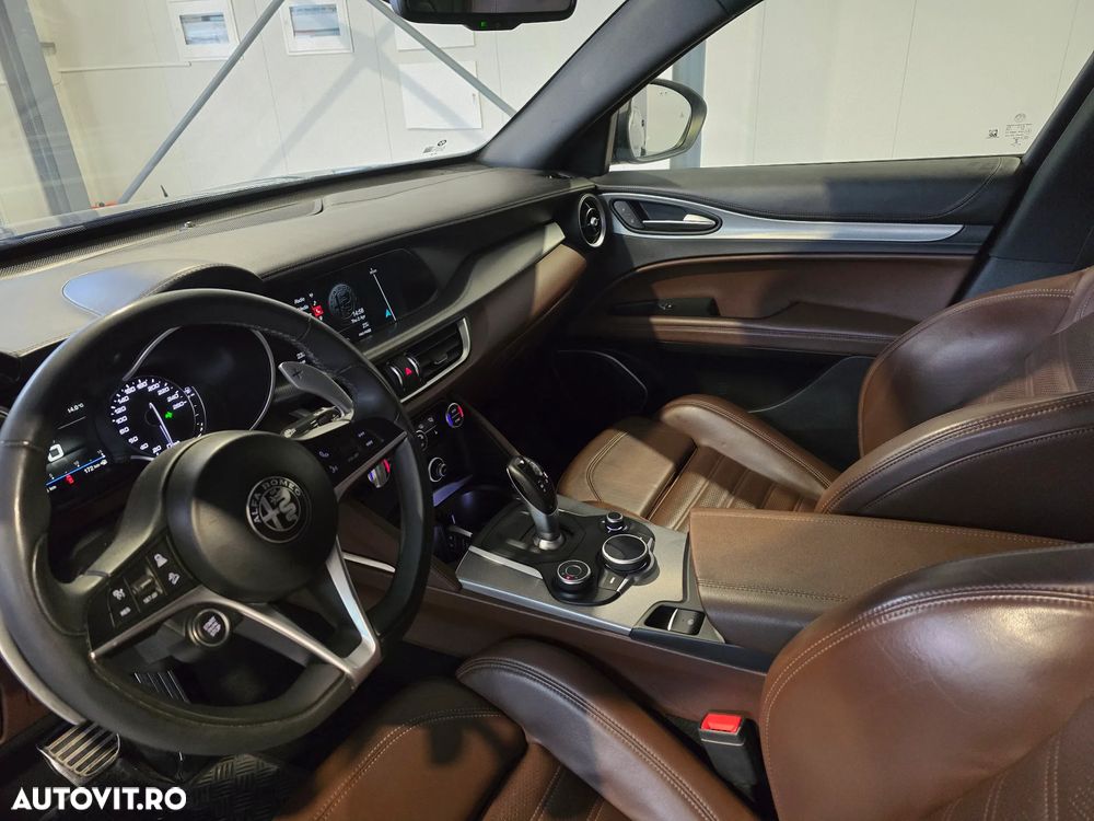 Alfa Romeo Stelvio 2.0 Turbo AWD AT8 Super - 11