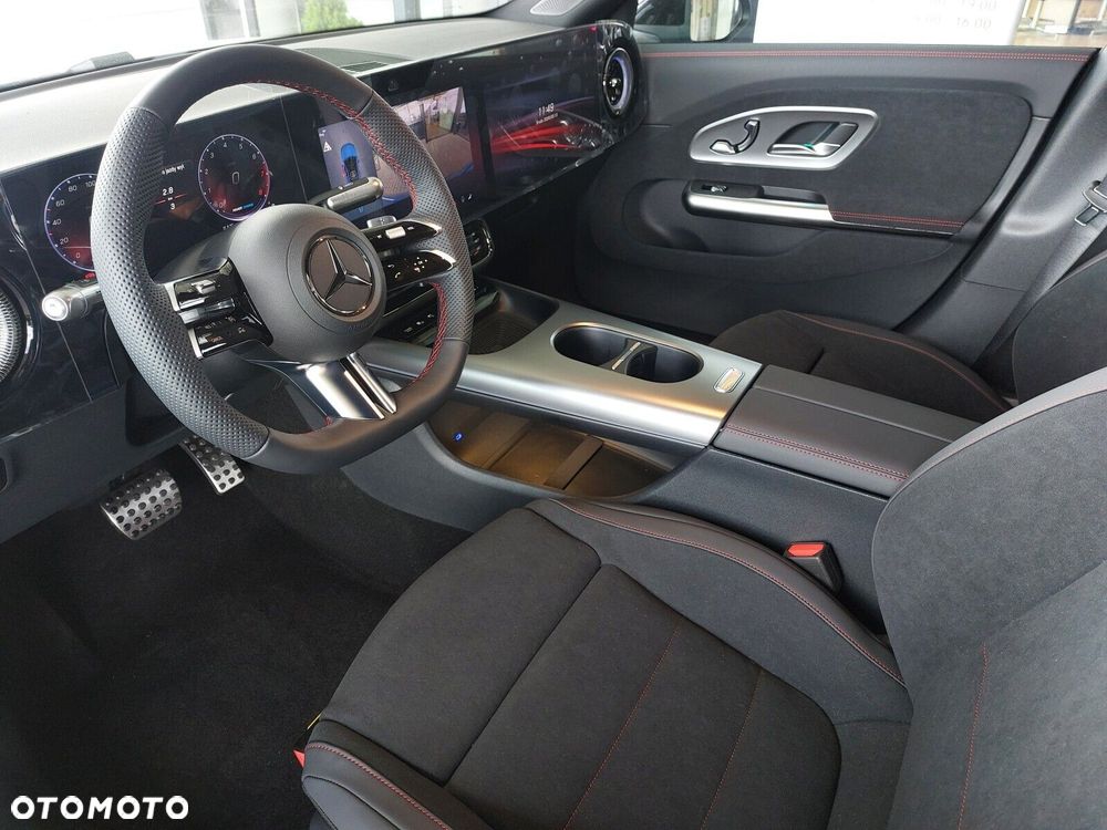 Mercedes-Benz CLA - 8