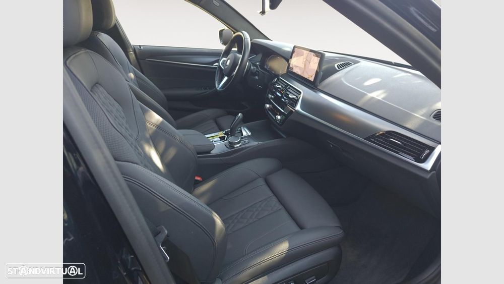 BMW 530 e Pack M - 10