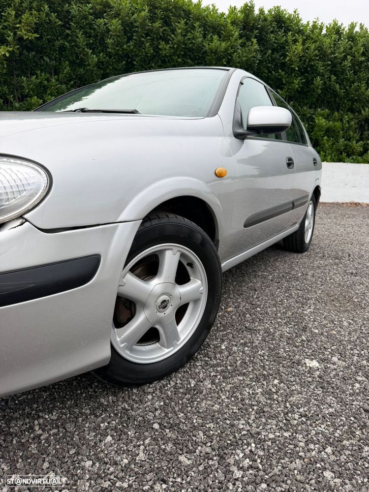 Nissan Almera 1.5 Sport - 25