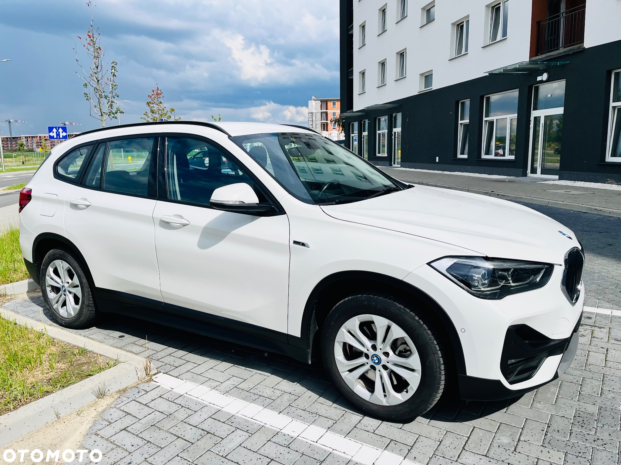 BMW X1 xDrive25e Sport Line - 4