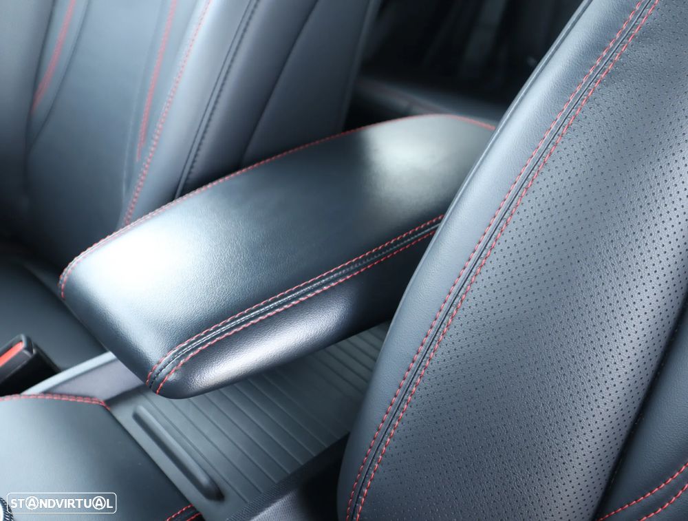 Ford Mustang Mach-E AWD PREMIUM - 31