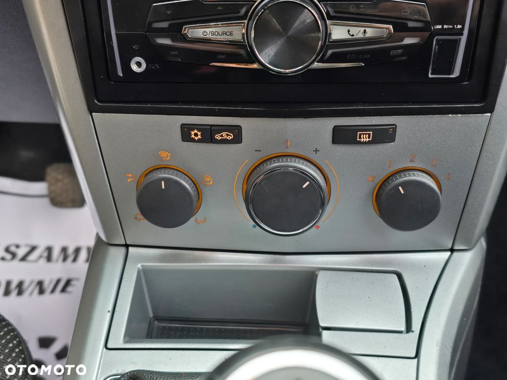 Opel Astra 1.4 Innovation - 28