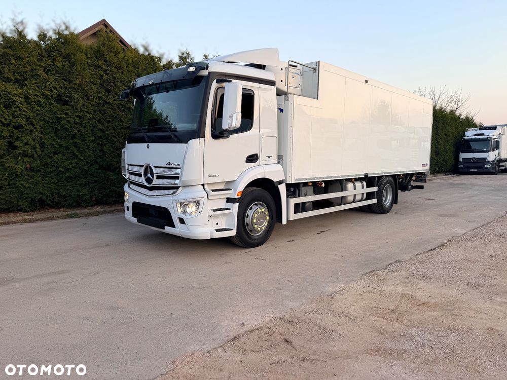 Mercedes-Benz ANTOS /1830/E 6/Chłodnia +Winda /18 Palet / Niski Przebieg122 Tys Km! - 2