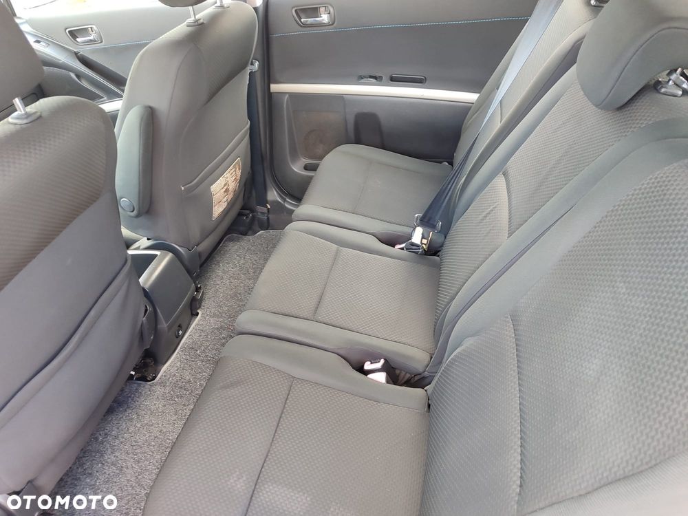 Toyota Corolla Verso - 16