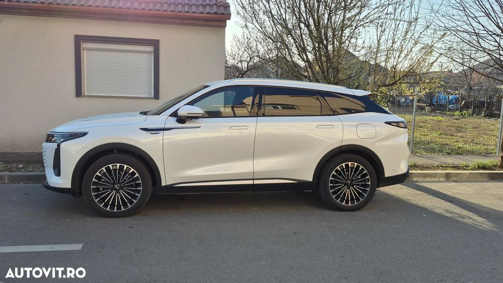 Omoda 9 Exclusive - 2