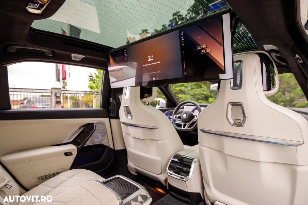 BMW Seria 7 740d xDrive MHEV - 16