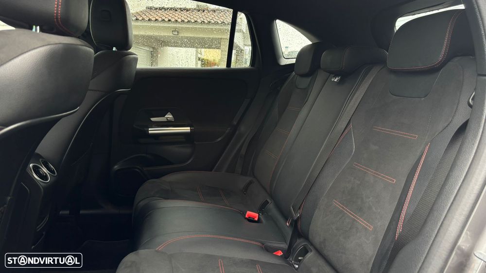 Mercedes-Benz GLA 250 e 8G-DCT AMG Line - 11