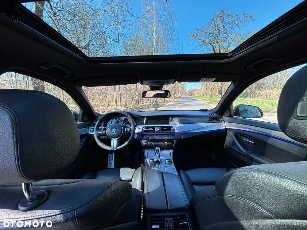 BMW Seria 5 520d xDrive - 15