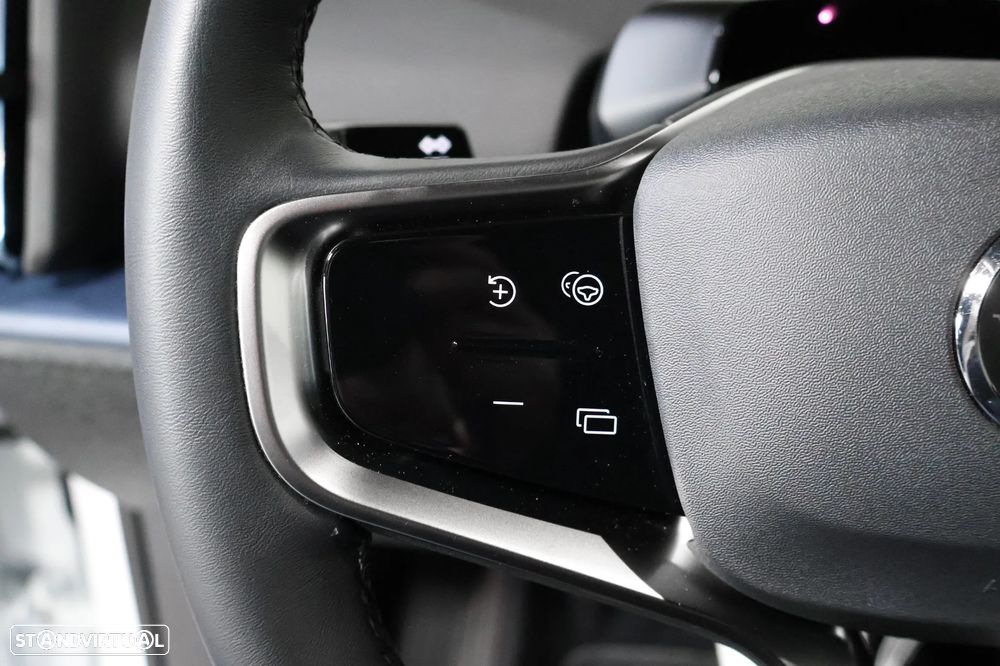 Volvo EX30 69 kWh Single Motor Extended Range Plus - 39