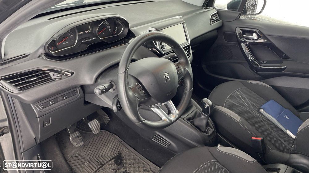 Peugeot 208 1.2 PureTech Active - 14