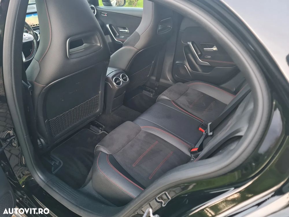 Mercedes-Benz A 180 d 7G-DCT AMG Line - 14