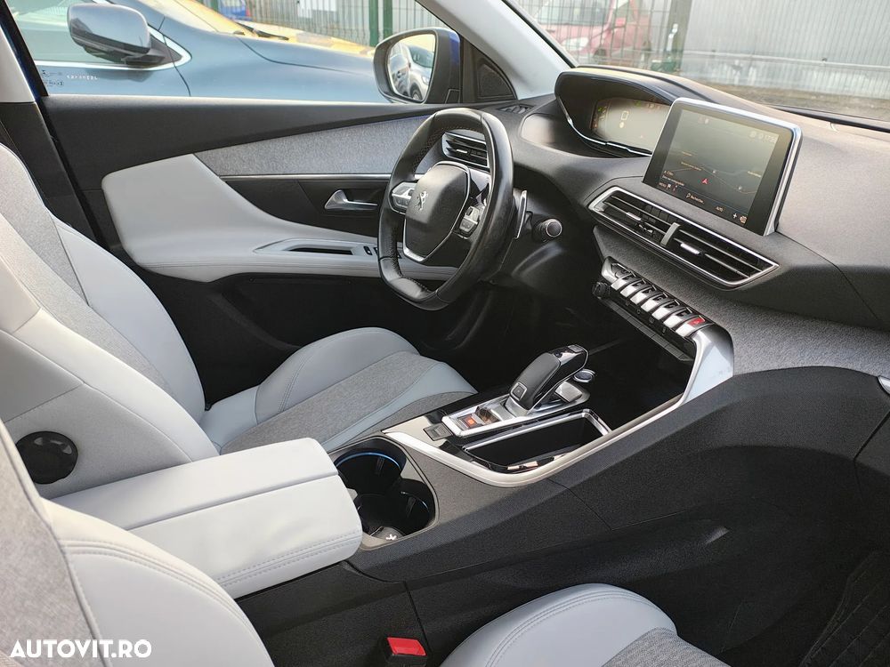 Peugeot 3008 PureTech 130 Stop & Start GPF EAT8 Allure - 6