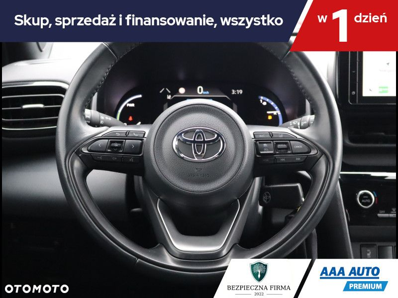 Toyota Yaris Cross - 18
