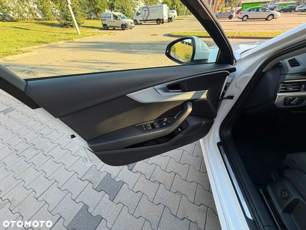 Audi A4 Limousine 2.0 TDI ultra S tronic sport - 19