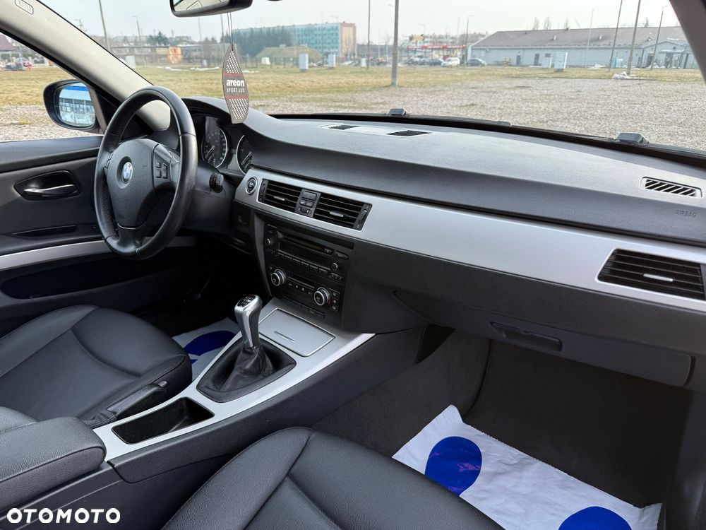 BMW Seria 3 318d DPF Edition Exclusive - 19