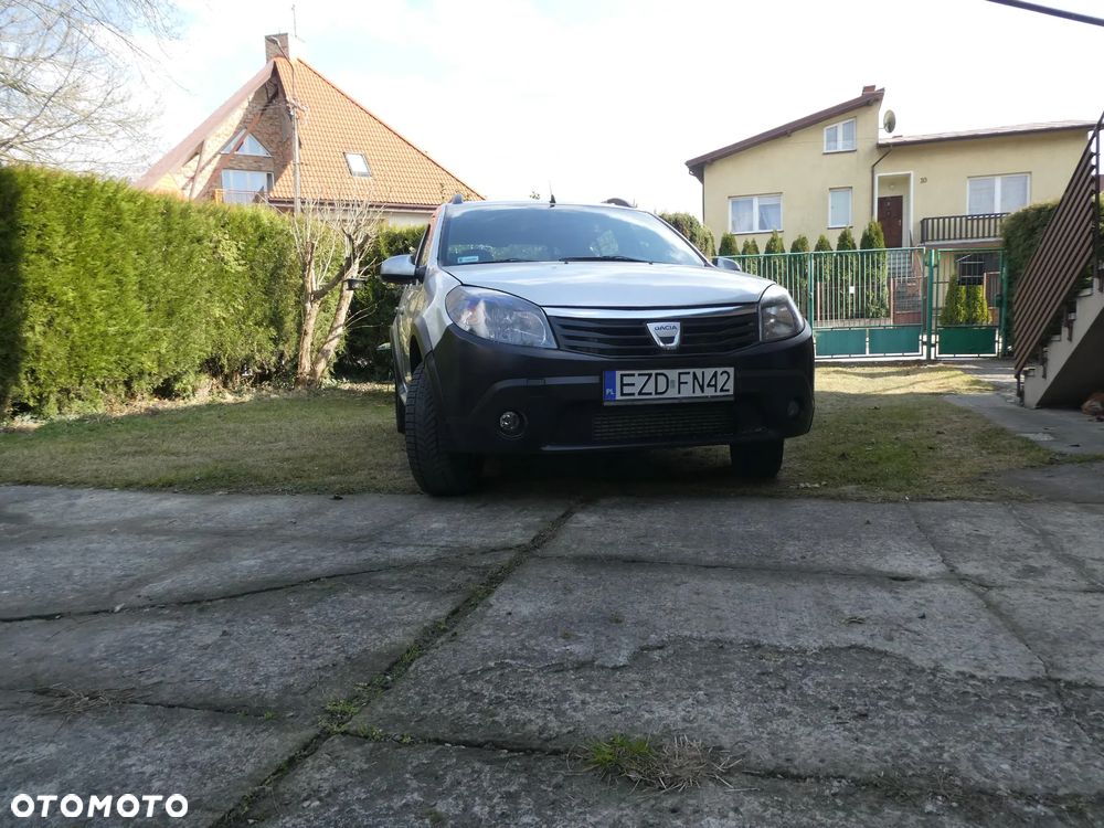 Dacia Sandero 1.5 dCi Laureate - 9