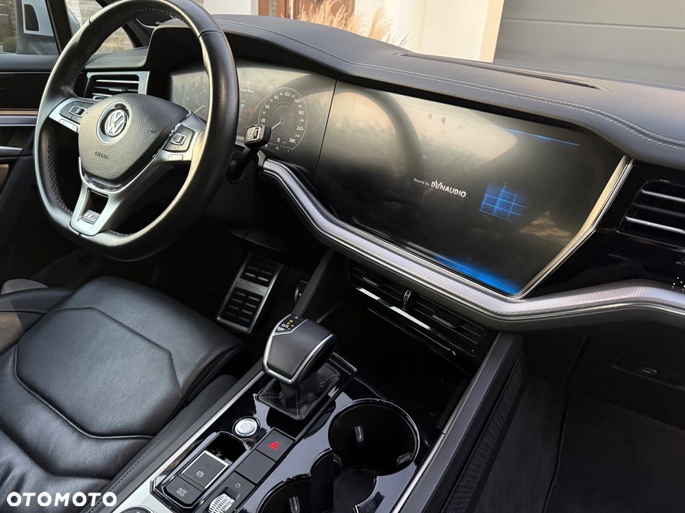 Volkswagen Touareg - 8