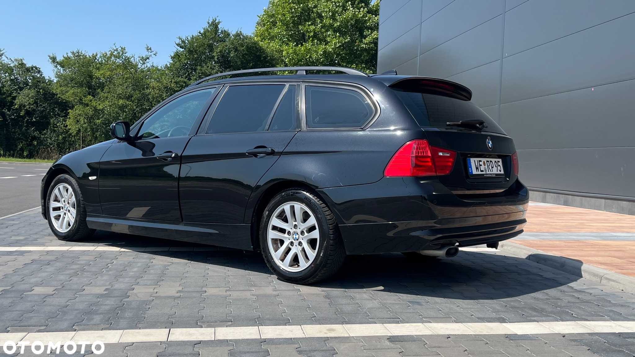 BMW Seria 3 320d DPF Touring - 9
