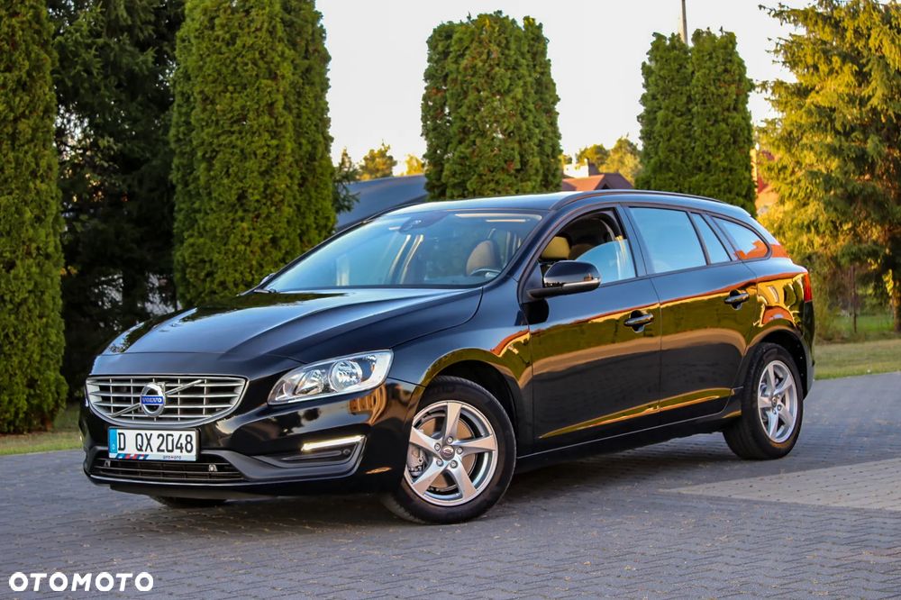 Volvo V60 D3 Summum - 2