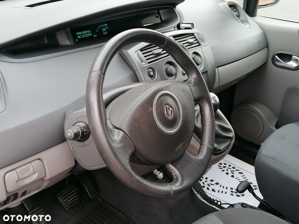 Renault Grand Scenic 2.0 16V Avantage - 14