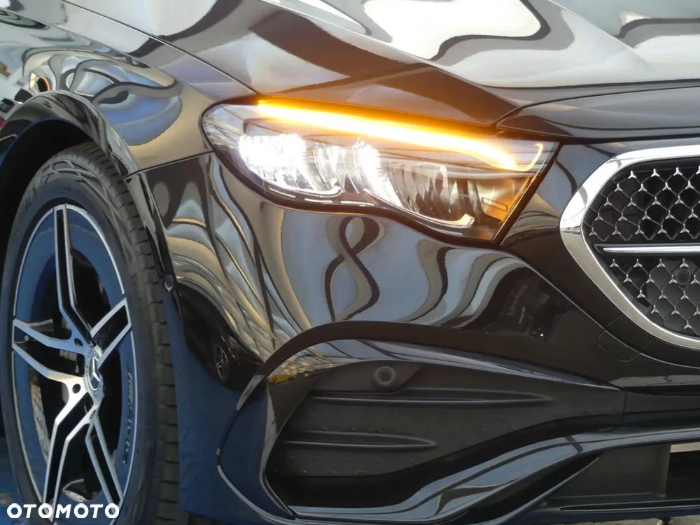 Mercedes-Benz Klasa E 220 d mHEV 4-Matic AMG 9G-Tronic - 11