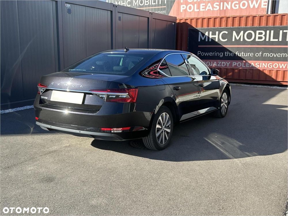 Skoda Superb 2.0 TDI SCR Ambition DSG - 14