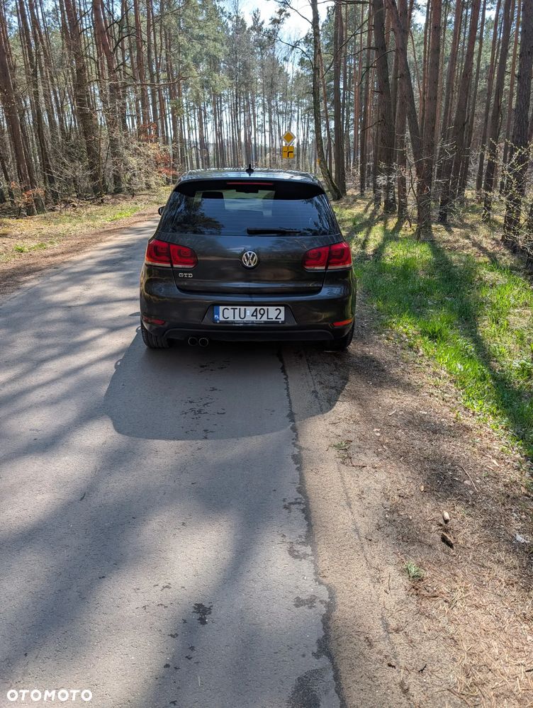 Volkswagen Golf 2.0 TDI DPF GTD - 4