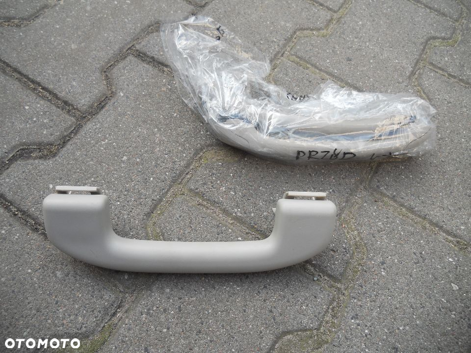 UCHWYT nadokienny RĄCZKA ISUZU D-max od 2012 -2019 Wszystkie - 2