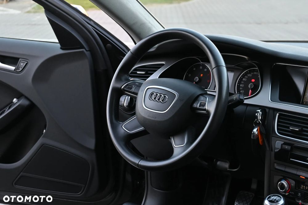 Audi A4 Limousine 1.8 TFSI S line Sportpaket - 25