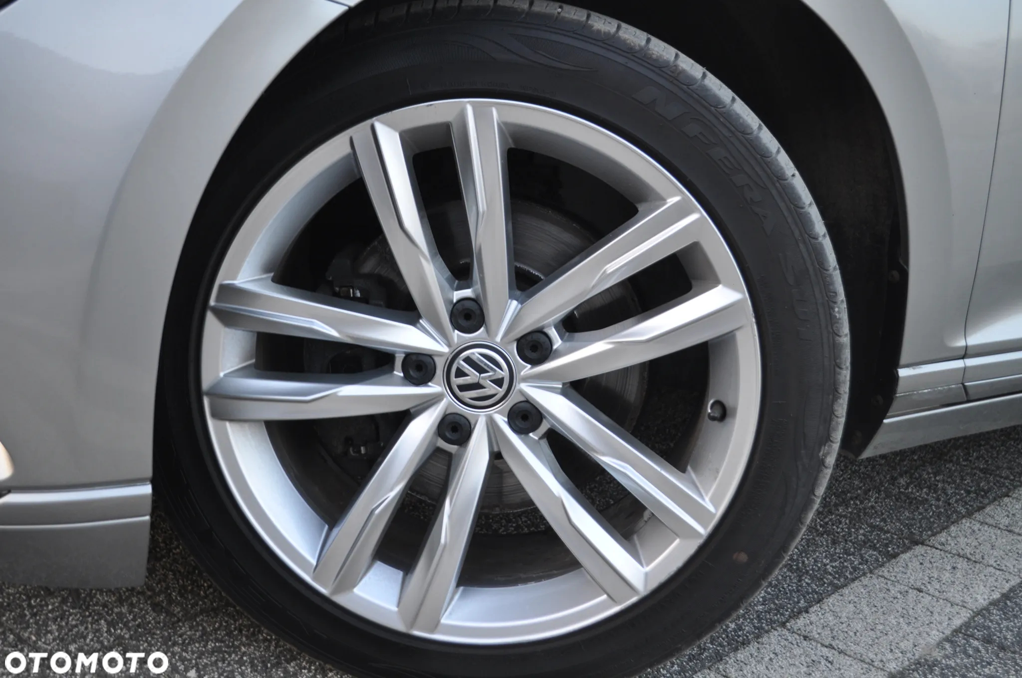 Volkswagen Passat 2.0 TDI BMT Highline DSG - 16
