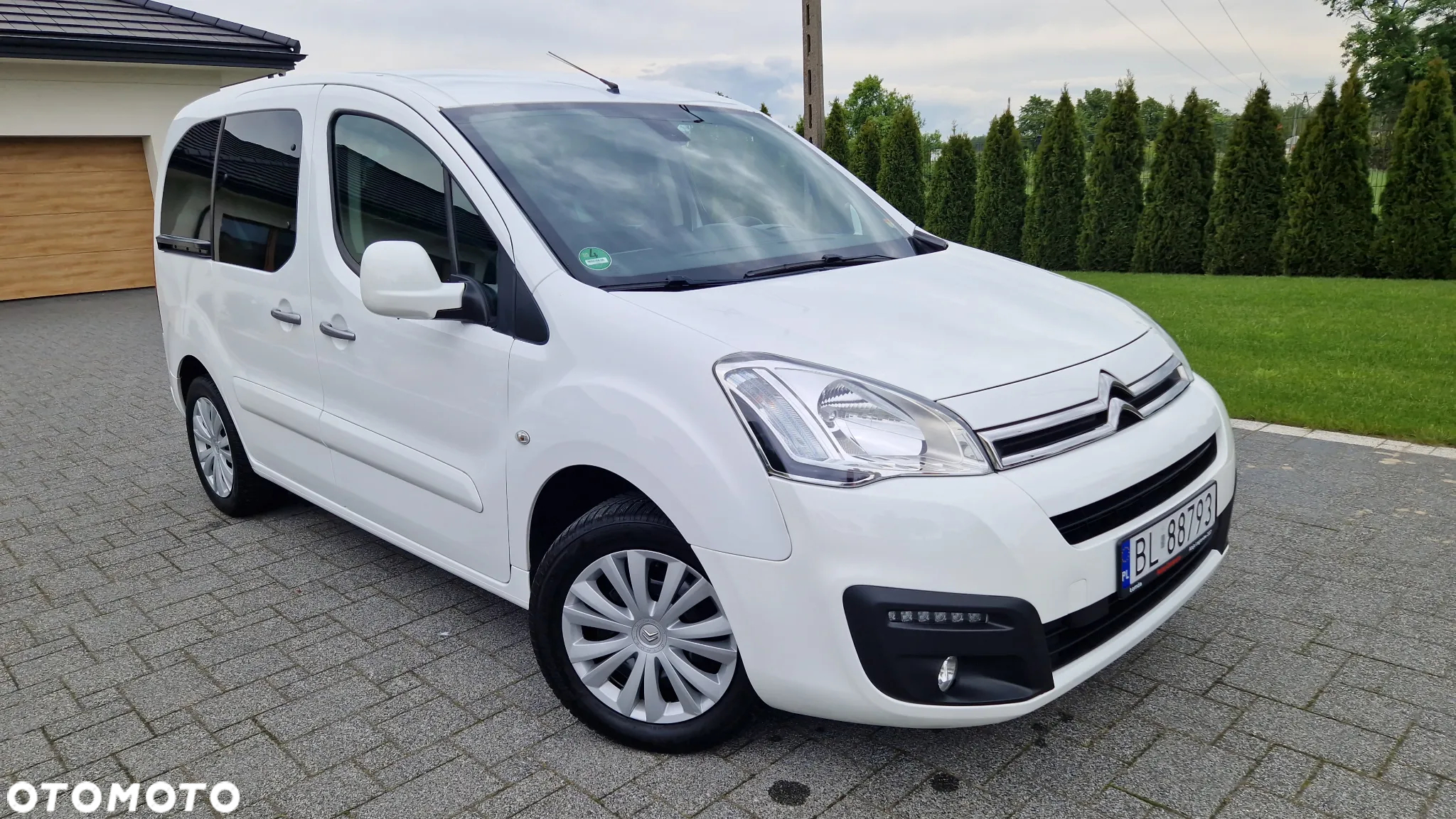 Citroën Berlingo Multispace BlueHDi 100 SELECTION - 24