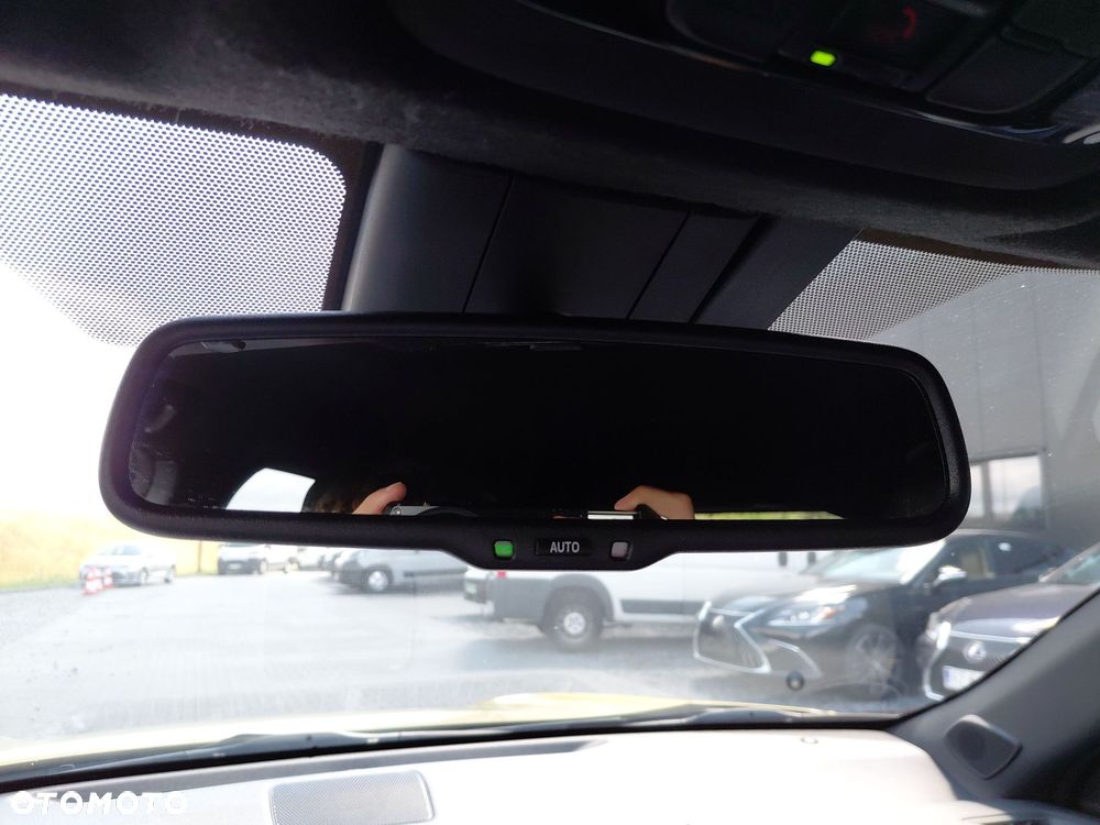 Toyota Yaris Cross Hybrid 1.5 Comfort - 27