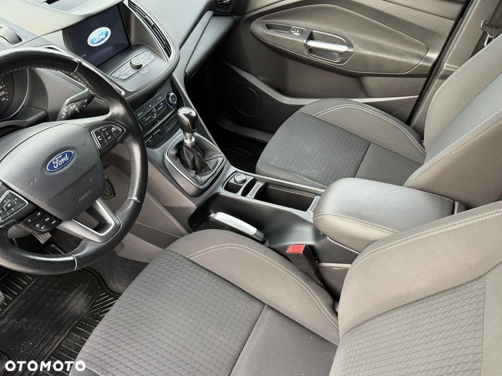 Ford Grand C-MAX - 16