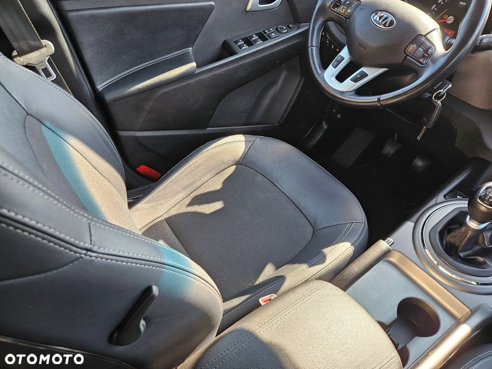 Kia Sportage 2.0 CRDI 184 4WD Fifa World Cup Edition - 8