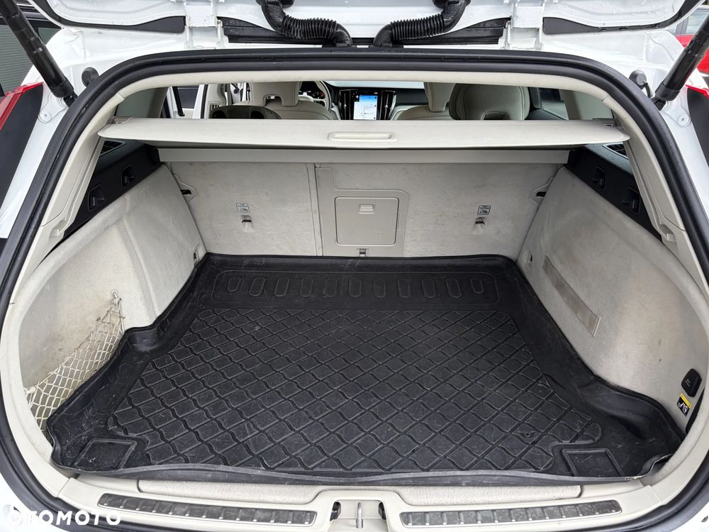 Volvo V60 D4 Inscription - 36