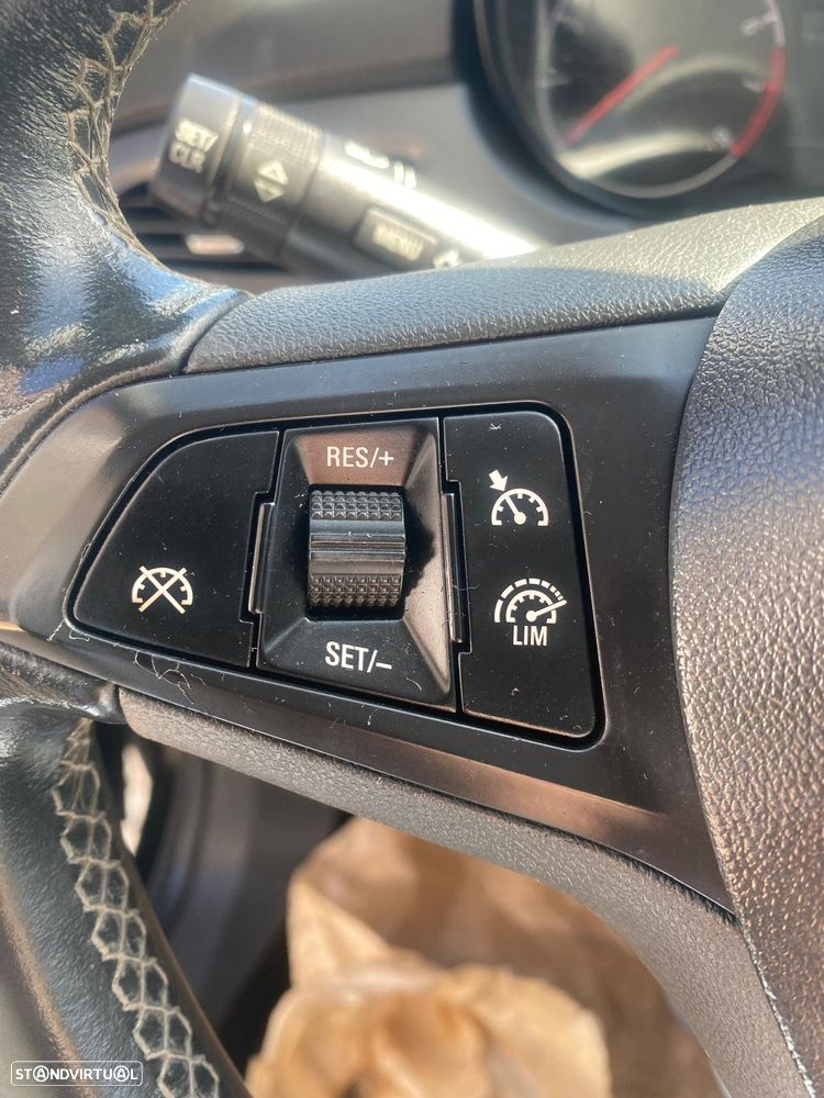 Opel Corsa 1.4 Dynamic FlexFuel - 4