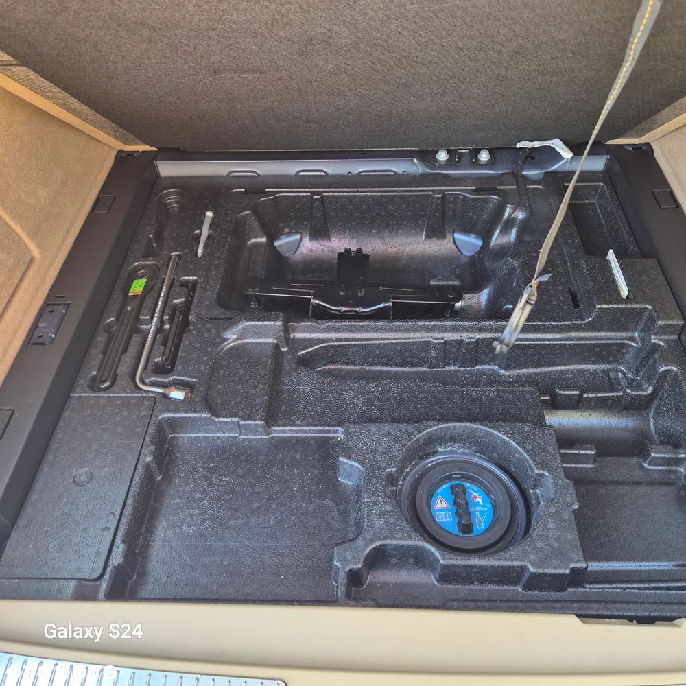 Mercedes-Benz ML - 12