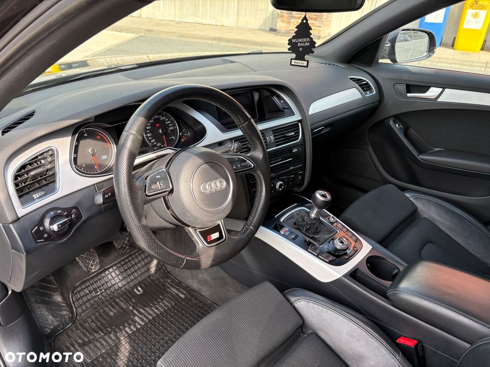 Audi A4 Avant 2.0 TDI DPF clean diesel S line Sportpaket - 20