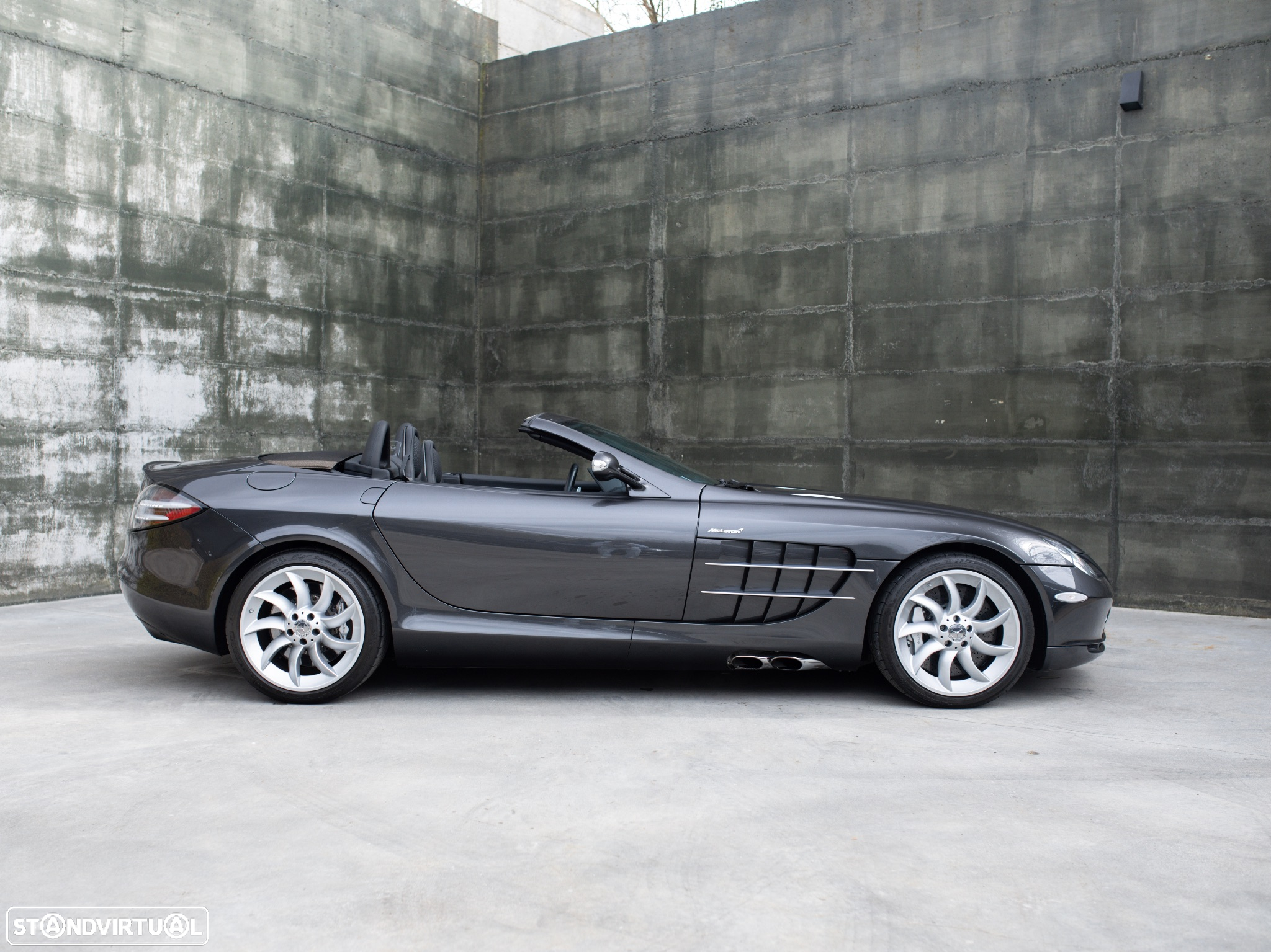 Mercedes-Benz SLR McLaren Roadster - 10