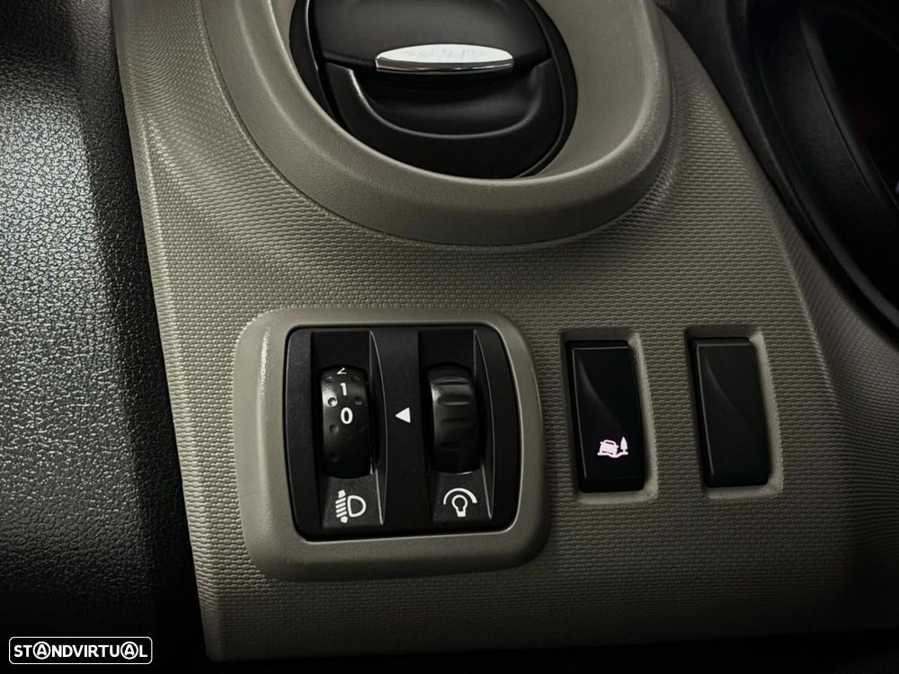 Renault Trafic 1.6 dCi L2H1 1.2T SS - 21