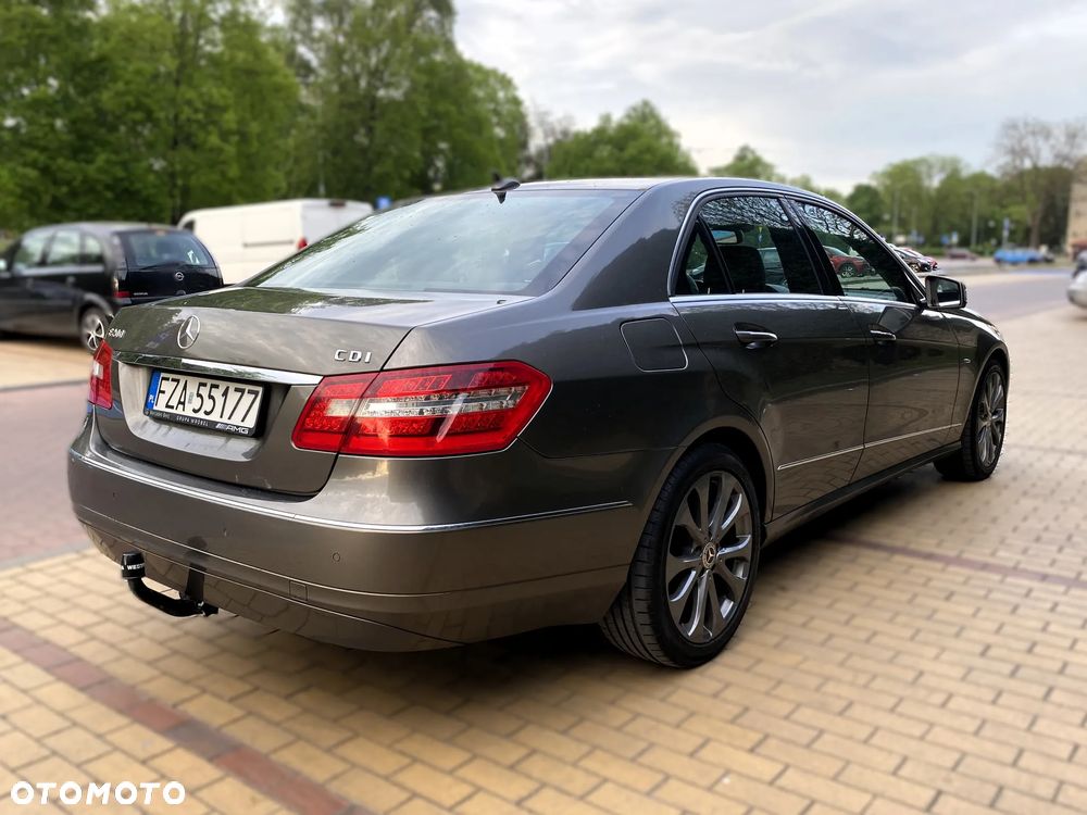 Mercedes-Benz Klasa E 200 CDI DPF BlueEFFICIENCY Avantgarde - 9