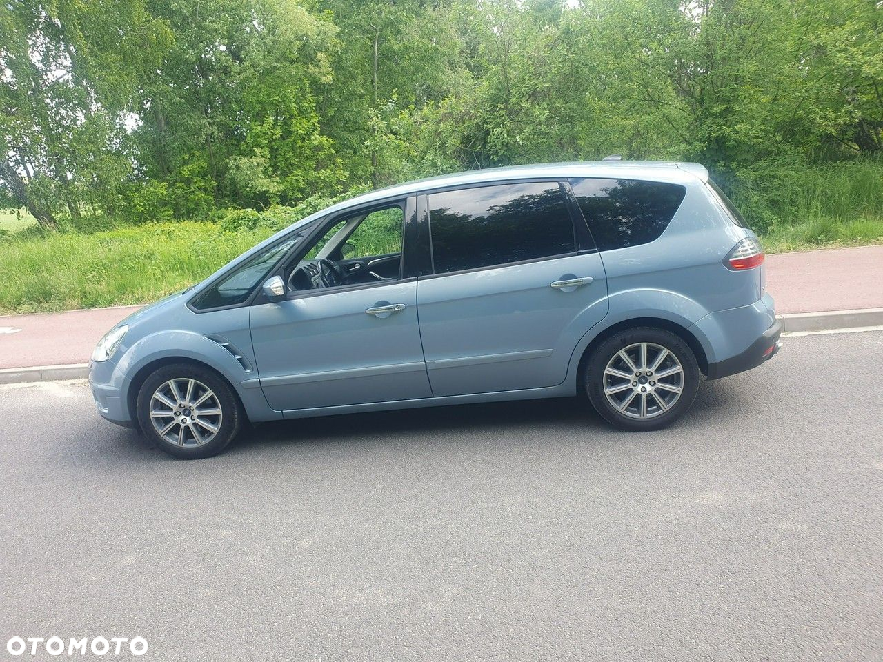 Ford S-Max - 10