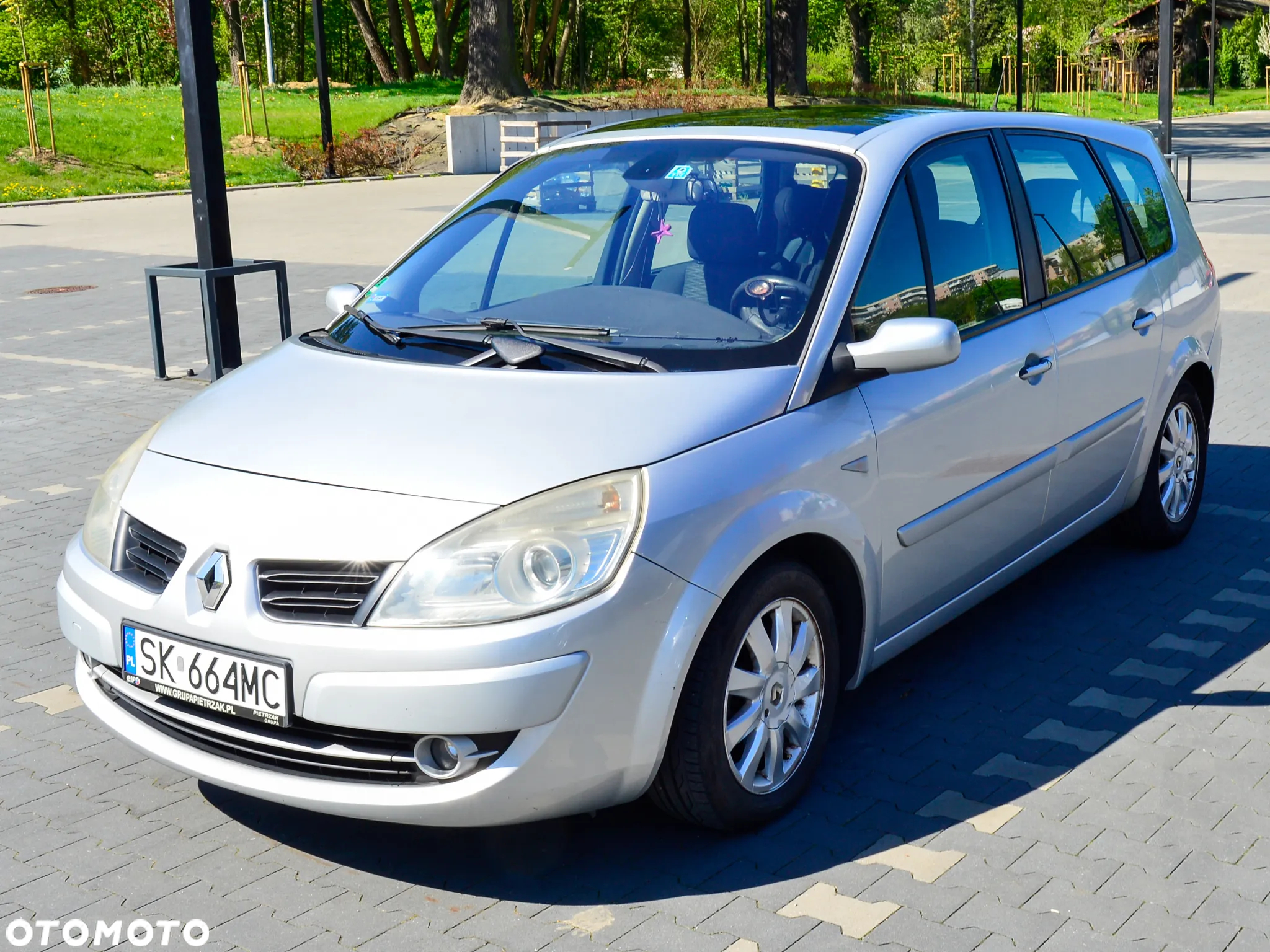 Renault Scenic 2.0 16V Confort Dynamique - 2