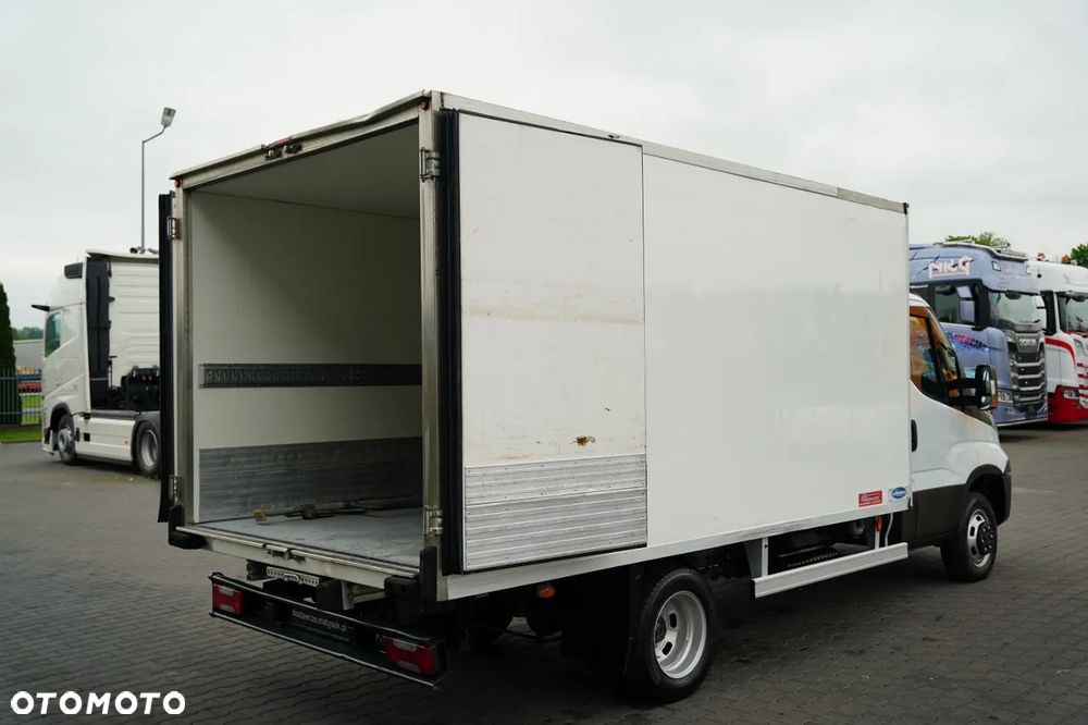Iveco DAILY 35-150 / CHŁODNIA / THERMO KING / MANUAL / BLIŹNIAK / 3 MIEJSCA / - 18